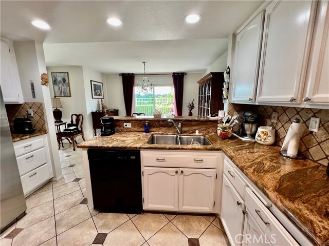 27353 Sahara Place, Laguna Niguel CA: https://media.crmls.org/medias/779ffec7-81ab-4564-aaa2-63bab62c1663.jpg