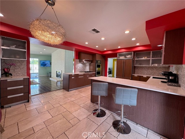 Detail Gallery Image 10 of 33 For 24201 Caris St, Woodland Hills,  CA 91367 - 3 Beds | 2 Baths