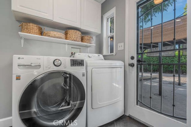 Detail Gallery Image 15 of 26 For 6551 De Celis, Lake Balboa,  CA 91406 - 3 Beds | 2 Baths