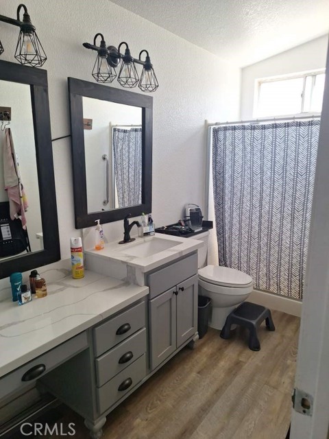 Detail Gallery Image 11 of 18 For 12415 5th Ave, Victorville,  CA 92395 - 3 Beds | 2 Baths