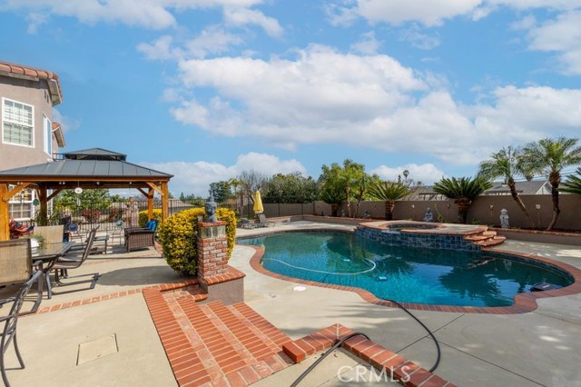 Detail Gallery Image 16 of 61 For 680 W Byron Ct, Upland,  CA 91784 - 6 Beds | 5 Baths