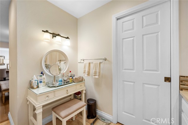 236 N Louise Street, Glendale CA: https://media.crmls.org/medias/77a207a0-544e-4549-b7d7-e307398578aa.jpg