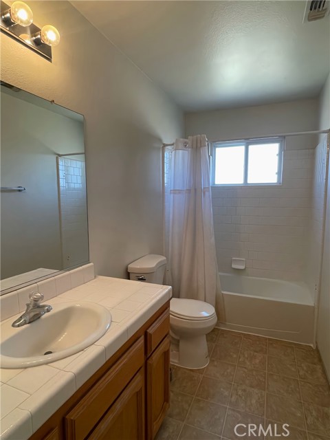 Detail Gallery Image 16 of 18 For 23203 Avenue 24, Chowchilla,  CA 93610 - 3 Beds | 2 Baths