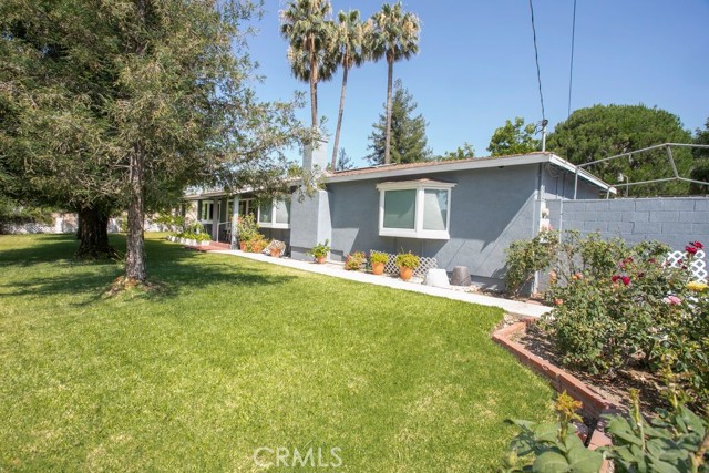 1019 W Milton Drive, Glendora CA: https://media.crmls.org/medias/77a23721-53a8-49b4-b1fd-56e9cc191579.jpg