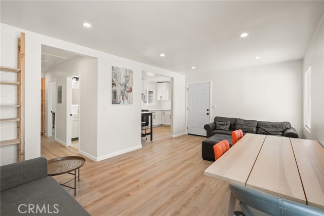 Detail Gallery Image 6 of 34 For 1523 Rock Glen Ave, Glendale,  CA 91205 - – Beds | – Baths