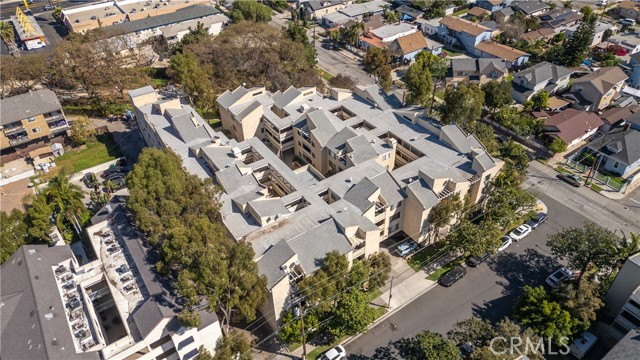 Detail Gallery Image 32 of 39 For 2343 E 17th #202,  Long Beach,  CA 90804 - 2 Beds | 2 Baths