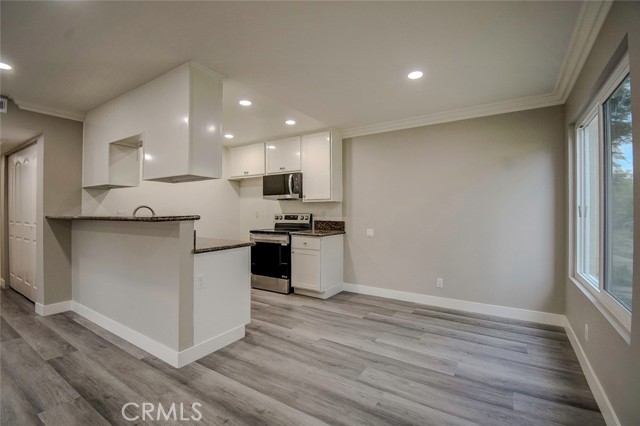Detail Gallery Image 2 of 44 For 21941 Rimhurst #D,  Lake Forest,  CA 92630 - 2 Beds | 1 Baths