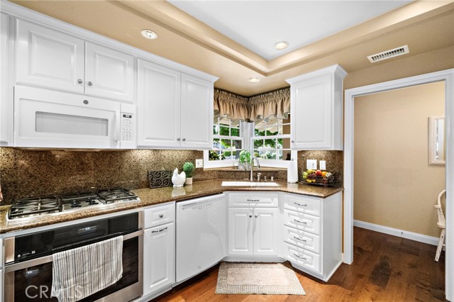Image 6 of 53 For 17290 Ash Street