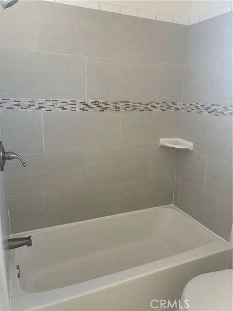 Detail Gallery Image 3 of 10 For 10639 Halbrent Ave, –,  CA 91345 - 0 Beds | 1 Baths