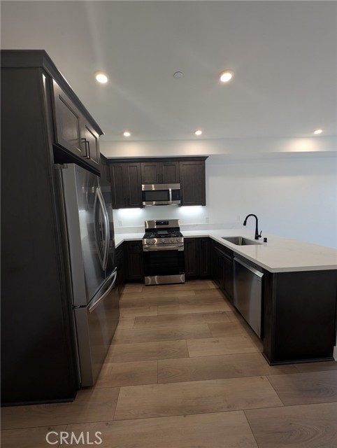 Detail Gallery Image 7 of 19 For 402 W Grand Ave #106,  Grover Beach,  CA 93433 - 1 Beds | 1 Baths