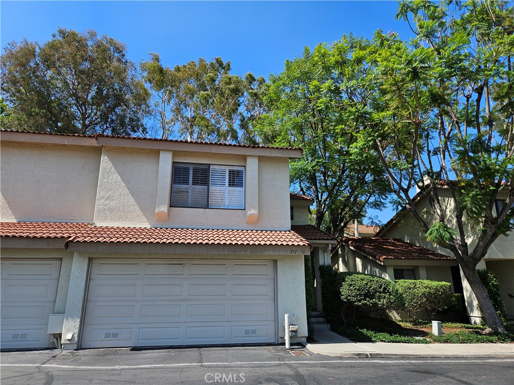 951 Creekside Drive #119