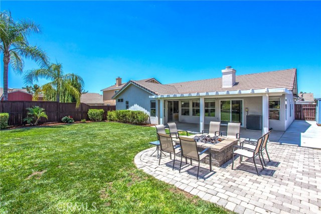 7471 Windrose Drive, Highland CA: https://media.crmls.org/medias/77a4cf0a-0dd1-4a35-9887-525d545cfcf4.jpg