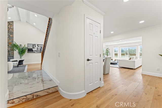 21492 Countryside Drive, Lake Forest CA: https://media.crmls.org/medias/77a5529e-9122-410c-98a1-084beecb534b.jpg