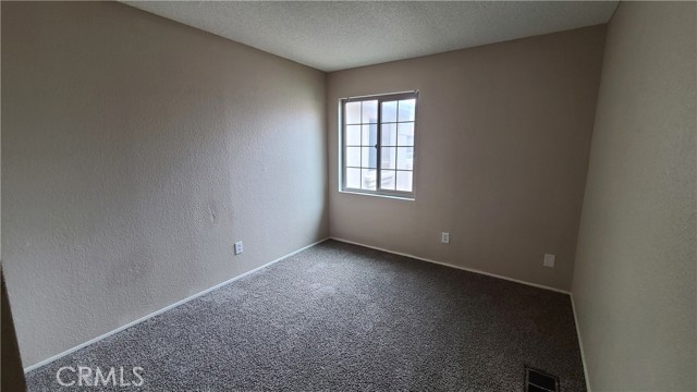 Detail Gallery Image 11 of 32 For 4921 Lake Park Ct, Fallbrook,  CA 92028 - 4 Beds | 2 Baths