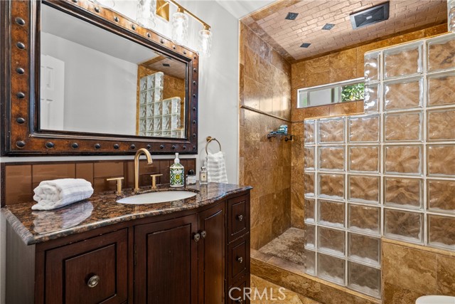 610 S Bel Aire Drive, Burbank CA: https://media.crmls.org/medias/77a5e1ff-1ec7-4e5f-bc3b-2537d785b7bc.jpg