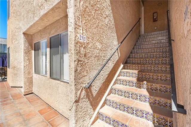 8020 Langdon Avenue, Van Nuys CA: https://media.crmls.org/medias/77a609c6-d79e-40e3-9804-a2a5dd464e30.jpg
