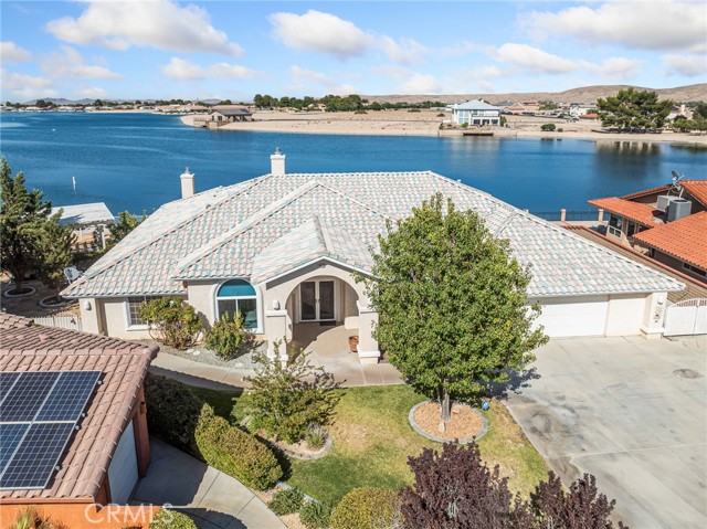 14526 Galleon Lane, Helendale CA: https://media.crmls.org/medias/77a64405-ccde-4d52-9618-ba7808ab1b94.jpg