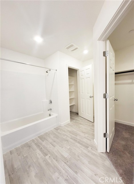 Detail Gallery Image 8 of 8 For 368 Arpent Ct, Merced,  CA 95341 - 4 Beds | 3/1 Baths