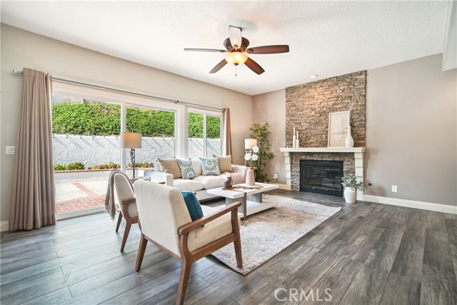 Detail Gallery Image 15 of 68 For 20550 via El Tajo, Yorba Linda,  CA 92887 - 4 Beds | 3 Baths