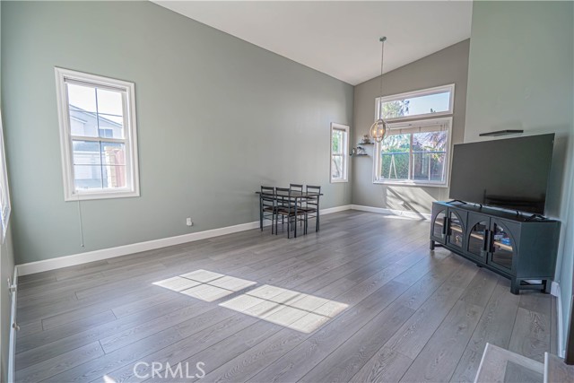 Detail Gallery Image 5 of 46 For 30401 Servilla, Castaic,  CA 91384 - 5 Beds | 3 Baths