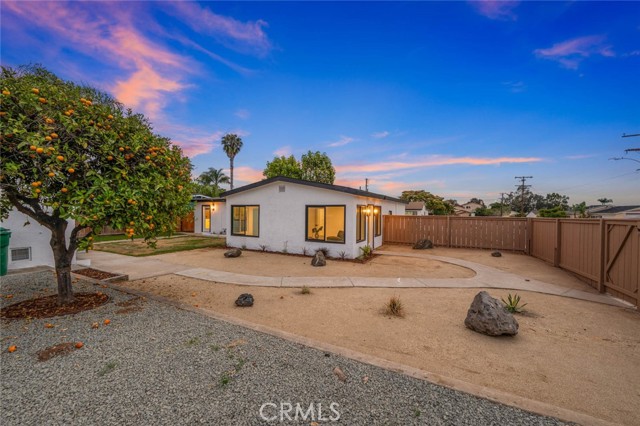 4193 Datcho Drive, San Diego CA: https://media.crmls.org/medias/77a8a1be-dc2c-43f0-bac9-5d2660897d1a.jpg