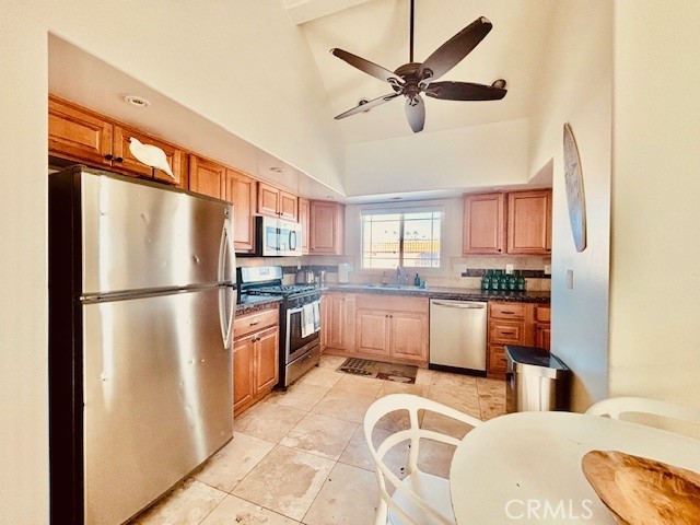127 29th Street, Newport Beach CA: https://media.crmls.org/medias/77aa2e1d-e34e-452e-9edb-5167a54f28e3.jpg