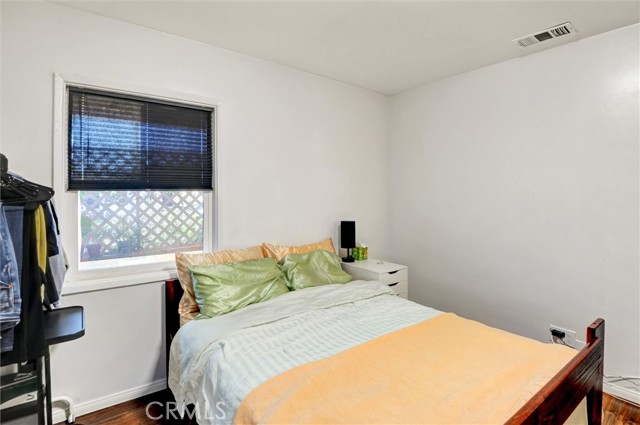 Detail Gallery Image 16 of 26 For 5864 Bonsallo Ave, Los Angeles,  CA 90044 - 4 Beds | 2 Baths