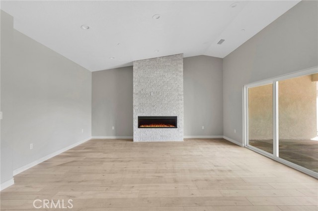 Detail Gallery Image 6 of 43 For 15179 Olive St, Hesperia,  CA 92345 - 4 Beds | 3 Baths