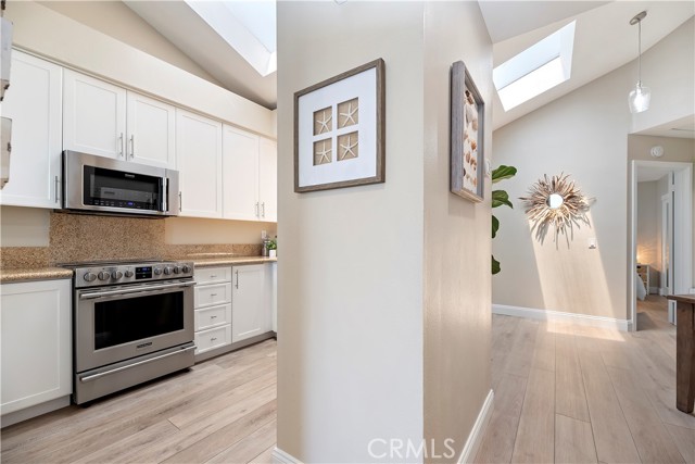 4807 Argosy Lane, Carlsbad CA: https://media.crmls.org/medias/77ab1fe7-05b7-415f-b1dd-60c2315de838.jpg