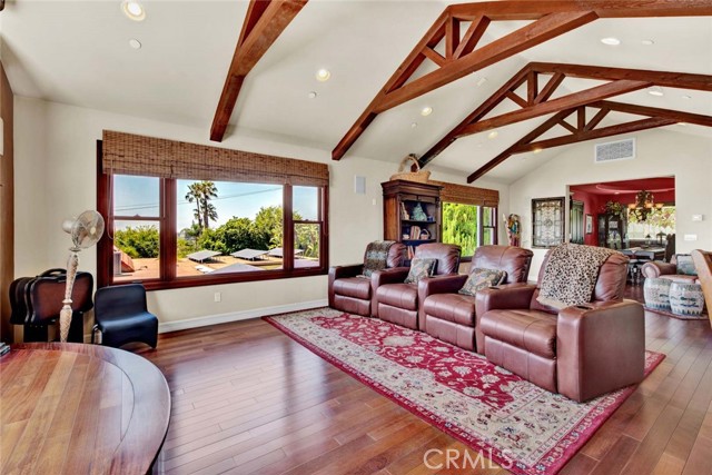 Detail Gallery Image 35 of 54 For 1532 Kensing Ln, North Tustin,  CA 92705 - 5 Beds | 6/2 Baths