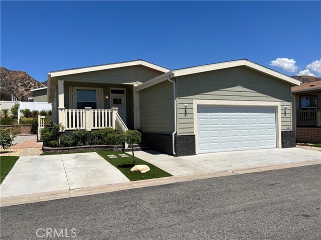 15455 Glenoaks Boulevard, 51 photo 1