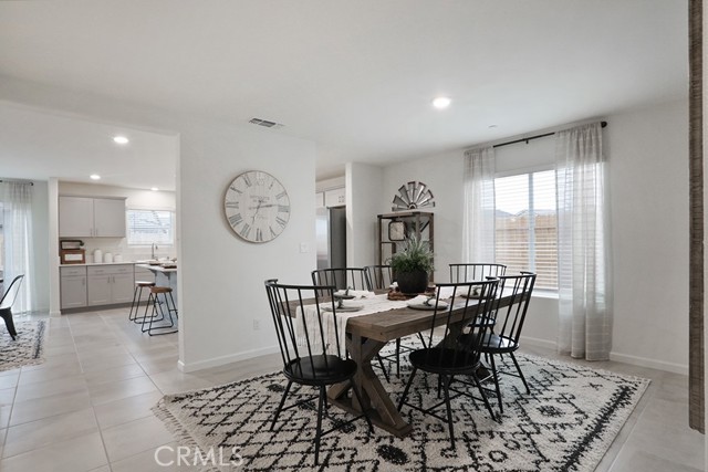 Detail Gallery Image 7 of 27 For 4759 Jema Way #10 B1,  Merced,  CA 95348 - 5 Beds | 3 Baths