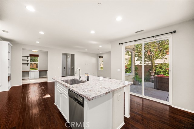 4069 Cottage Way, Ontario CA: https://media.crmls.org/medias/77ac2206-6add-4e05-9216-d2bf79d8119d.jpg