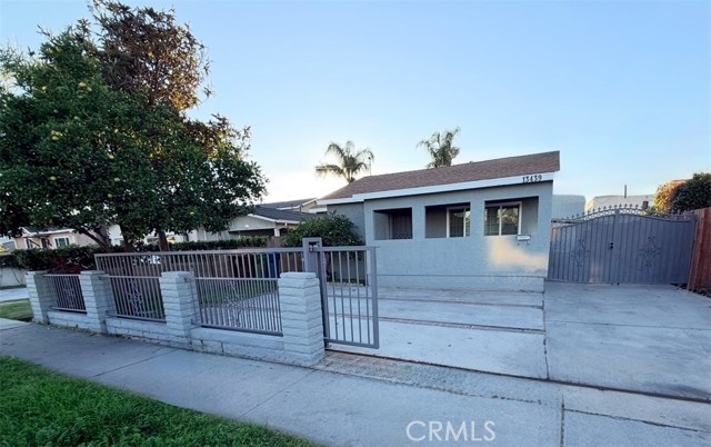 Detail Gallery Image 12 of 20 For 13439 Roselle Ave, Hawthorne,  CA 90250 - 3 Beds | 2 Baths