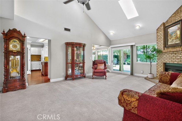 Detail Gallery Image 5 of 15 For 10130 N Heather Dr, Fresno,  CA 93720 - 3 Beds | 2 Baths