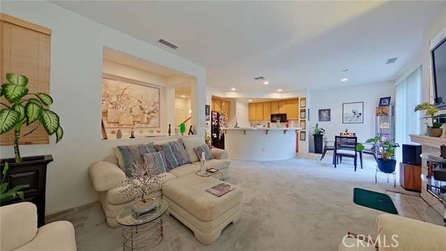 Detail Gallery Image 4 of 46 For 27903 Baneberry #10,  Valencia,  CA 91354 - 3 Beds | 3 Baths