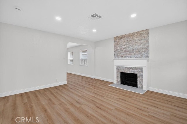 Detail Gallery Image 10 of 49 For 4392 Elm, Long Beach,  CA 90807 - 4 Beds | 2 Baths