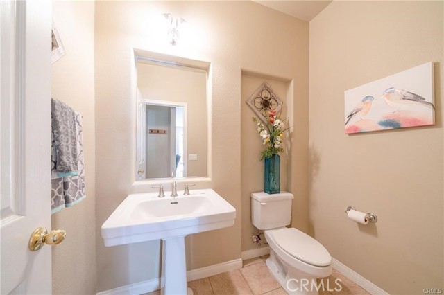 Detail Gallery Image 18 of 34 For 1553 Harness Ln, Norco,  CA 92860 - 4 Beds | 3/1 Baths