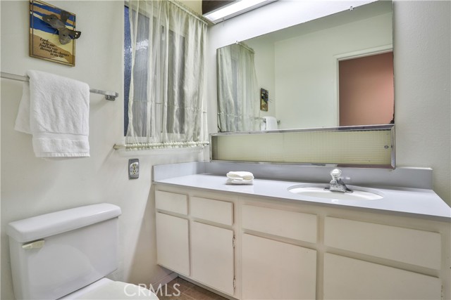 Detail Gallery Image 32 of 40 For 672 Greendale Ln, Pomona,  CA 91767 - 4 Beds | 2/1 Baths