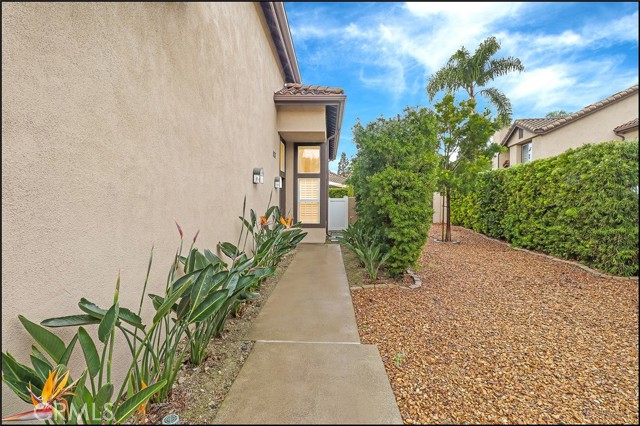 99 Mayfair, Aliso Viejo CA: https://media.crmls.org/medias/77ae1869-d010-4385-95f5-bec569022b70.jpg