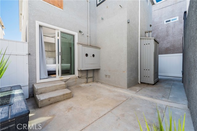 1003 Seal Way, Seal Beach CA: https://media.crmls.org/medias/77ae751c-18ff-4ed8-a299-b61cd12aaaea.jpg