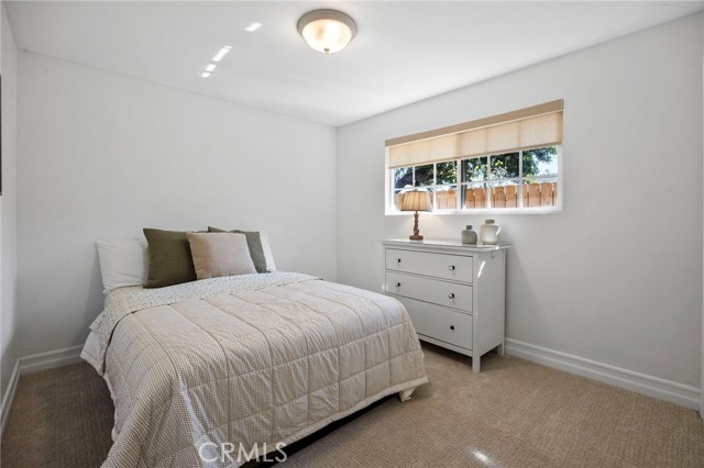 Detail Gallery Image 12 of 27 For 2465 Monterey Peninsula Dr, Corona,  CA 92882 - 4 Beds | 2 Baths