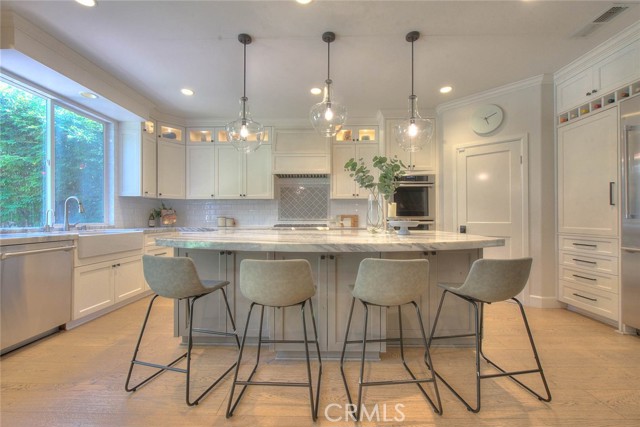 Detail Gallery Image 13 of 39 For 32 Hillsdale, Irvine,  CA 92602 - 4 Beds | 2/1 Baths