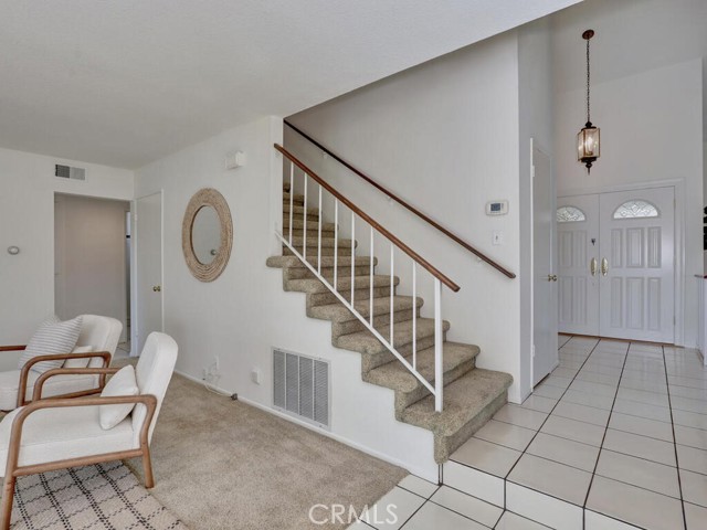 Detail Gallery Image 14 of 54 For 18022 Dellglen Cir, Huntington Beach,  CA 92647 - 4 Beds | 3 Baths