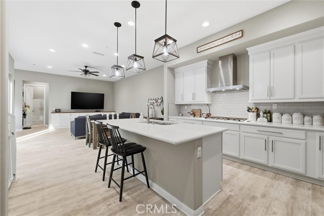 Detail Gallery Image 9 of 40 For 155 Spectacle, Irvine,  CA 92618 - 4 Beds | 3 Baths