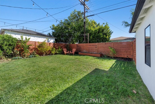1834 Stearns Drive, Los Angeles CA: https://media.crmls.org/medias/77b041c7-c676-48a2-8fb3-491c7587baf3.jpg