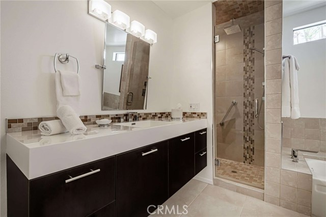 Image 24 for 1133   Tiffany CIR