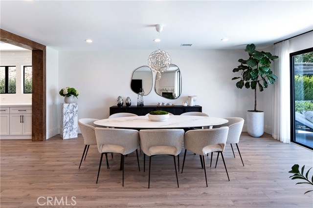 Detail Gallery Image 14 of 46 For 11039 Wrightwood Pl, Studio City,  CA 91604 - 3 Beds | 3 Baths