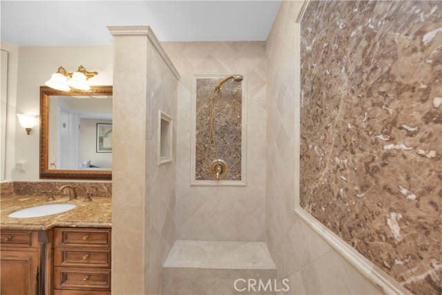 11772 Pine Street, Los Alamitos CA: https://media.crmls.org/medias/77b0cc9d-c23f-4f8c-8190-d10f41d93e65.jpg