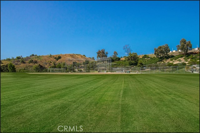 21312 Tupelo Lane, Lake Forest CA: https://media.crmls.org/medias/77b257f0-ae51-4dad-8fdb-22eab485a33f.jpg